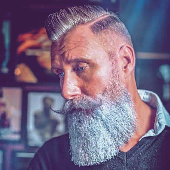 Low-Maintenance Short Beard with Soft Part