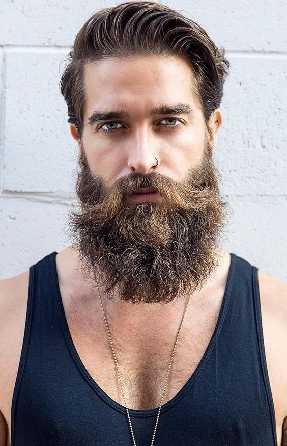 Layered Beard with a Controlled Taper